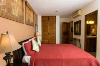 Casa VIsta Reyes: Private Pool, Jungle Views, Terrace, 3 bedrooms, sleeps 8