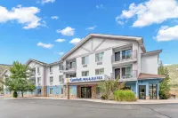 Comfort Inn & Suites Glenwood Springs on the River Отели в г. Гленвуд-Спрингс