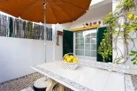 Pleasant beach house with the best sand and calmest sea in the whole Algarve.