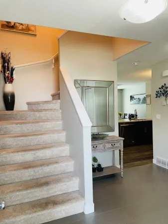 The Sophie's @ Sask (3BR/2.5BA) Отели рядом с достопримечательностью «Университет Саскачевана»