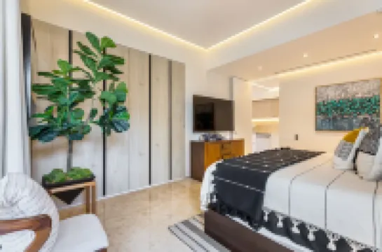 Luxury Condo! 360 Views of PV & Banderas Bay from Rooftop Infinity Pool-Bar Hotels in Alta Vista