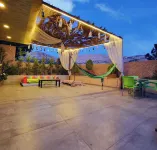 Cozy 3 bedrooms Chalet fit up to 8 pers with Panoramic terrace & Cheminée (pool)