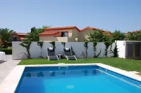 VILLA S. TOME 8PERS / IND. SWIMMING POOL/ SEA VIEW-IDEAL FAMILY-A600MTRS OF BEACHES - Villas