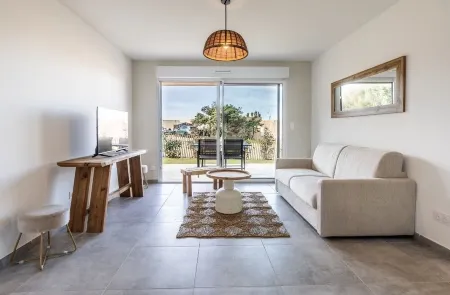 Mini Villa 4 à 6 Personnes, Entièrement Neuve et Décoré Avec Goût Отели рядом с достопримечательностью «Office Municipal de Tourisme de Bonifacio»