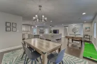 Eclectic Oasis | Pool + Air Hockey | Lake View