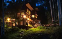 Beautiful private Telluride retreat with amazing views, new hot tub, free WIFI. Hotels near Telluride Regional Airport