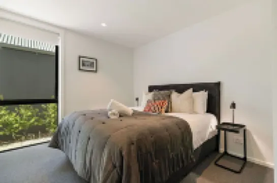 Shamrock Close - close to central Arrowtown