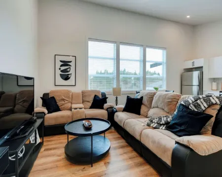 Squeaky clean brand new 2 bedroom close to major routes. Hotels in Langford