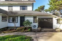 Terrific studio with WiFi in charming Trinidad Hotel in zona Trinidad State Beach