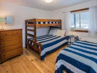 Merry Maple Getaway Hotels in Mendon