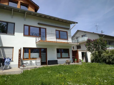 Newly renovated 3-room holiday flat for families with up to 2 children in Berau