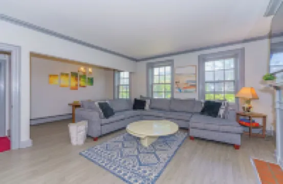 Massive 5BD/4BA 3-Story Duplex @ Downtown Albany