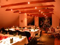 Göpelhaus/ 1st floor with lounge in the Landhaus Elbwiesen for max. 28 pers. Amt Neuhaus 호텔