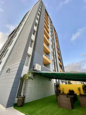 Elegant & Spacious 2br family apt, Sharahe Faisal