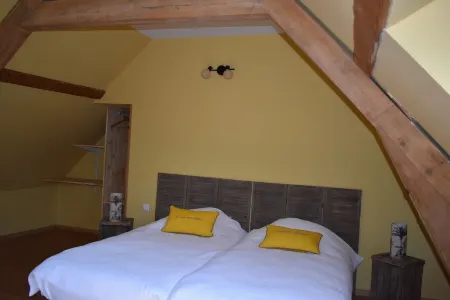 Gîte "L'hortensia "au bois normand for 6 to 8 people. Отели в г. Пети-Ко