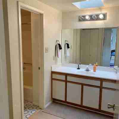 Havasu Haven.....Location, location, location! Rooms