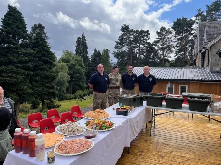 Forces Manor Отели рядом с достопримечательностью «Working Sheepdogs»