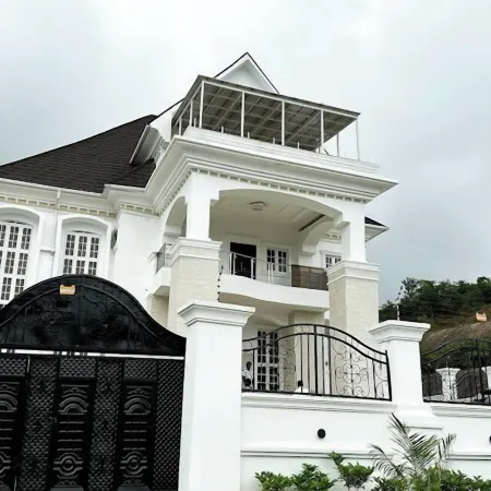 House 1114 by Transcend Hotel