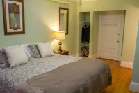 Beacon Inn 1750 Các khách sạn ở Brookline