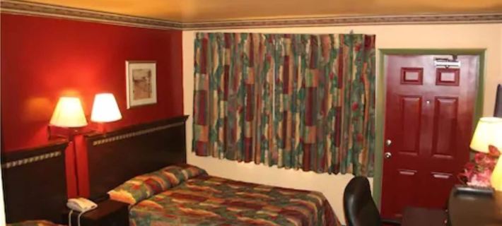 Plaza Travel Inn Отели в г. Хендри