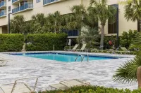Brighton Tower 1909 3Br 3ba Oceanfront 3 Bedroom Condo by RedAwning - Private Pools