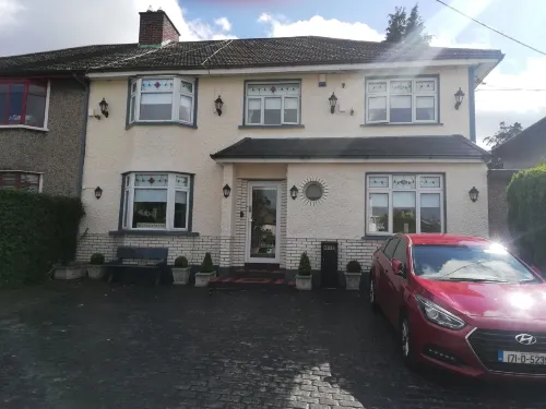 FlyOver Bed and Breakfast Hotels in Ballymun