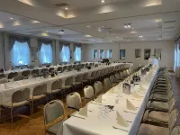 Hotel zur Linde | Hotel - Restaurant - Partyservice Hotels in Sankt Michaelisdonn