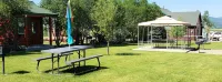 Wolf Den Log Cabin Motel and RV Park - Motels