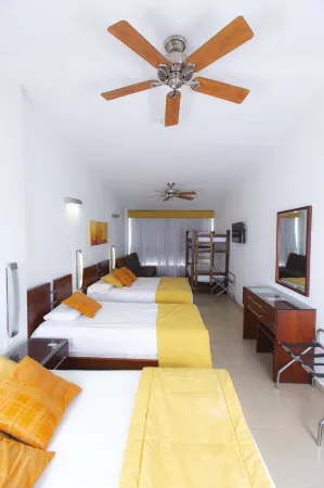 Atlantis Plaza Hotel Cúcuta Отели рядом с Аэропорт Каката