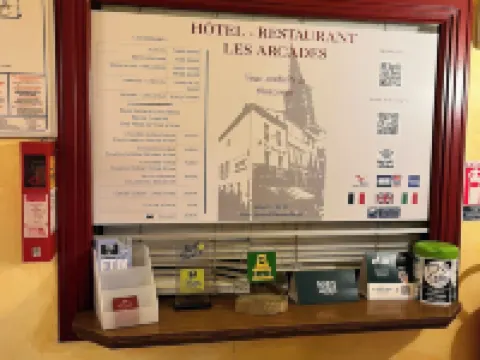 Hôtel Restaurant les Arcades Hotels in Limoux