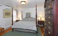 The Country Inn of Berkeley Springs Hotels in Berkeley Springs