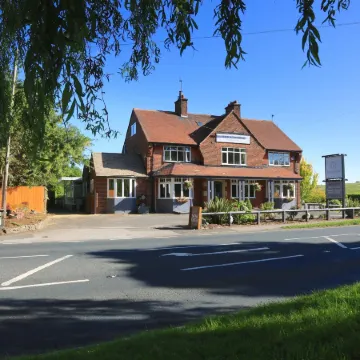 The George Carvery & Hotel Отели рядом с достопримечательностью «Ипподром Рипона»