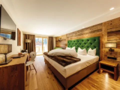 Lechquell Hotel Post Hotels in Steeg
