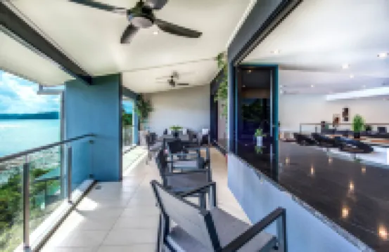 Edge 5 Absolute Oceanfront Plus Buggy