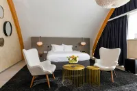 Hotel De Roode Schuur - 4-Star