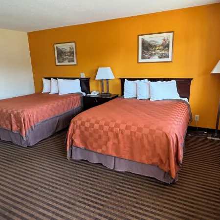 Scottish Inn & Suites - Eau Claire
