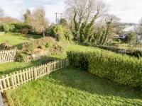 1 Rose Cottages Hotels in Looe