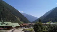 Hotel Schwarzbachhof - Mountain view