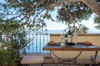 Newly Renovated Hotel Kastil