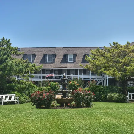 First Colony Inn