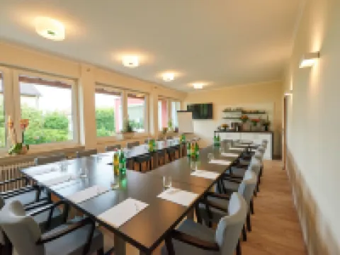 Hotel & Restaurant Rizzelli Superior Hotels in Landkreis Neustadt a.d.Aisch-Bad Windsheim