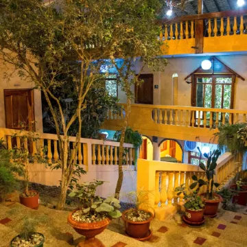 Tuzco Lodge