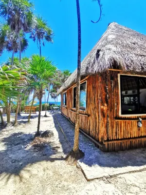 Beautiful cottage in front of the sea. Tulum.