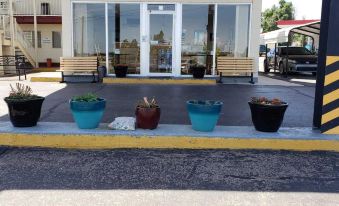 Stagecoach Motel
