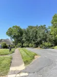 The Modern Hidden Gem 2BR 1bath with Balcony