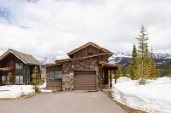 6 Silver Peaks 3 Bedroom Home by Moonlight Basin Lodging