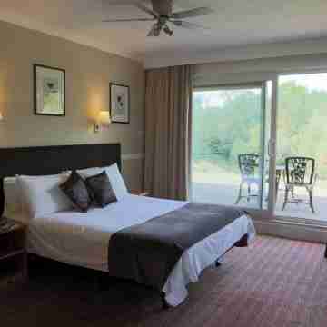 Inn on the Lake Rooms