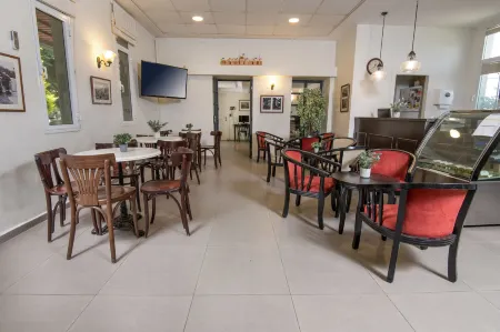 Degania Bet Kibbutz Country Lodging Отели в г. Shaar Hagolan