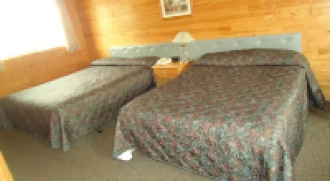 Dreamland Motel