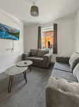 Perfect Town Location – Spacious 3-Bedroom Townhouse with Garden in Grantham!